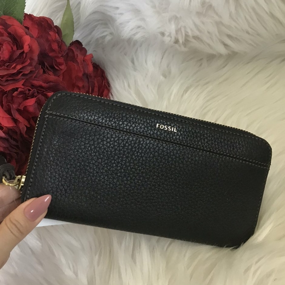 NWT FOSSIL TARA CLUTCH WALLET CASE ORGANIZER - Picture 2 of 7